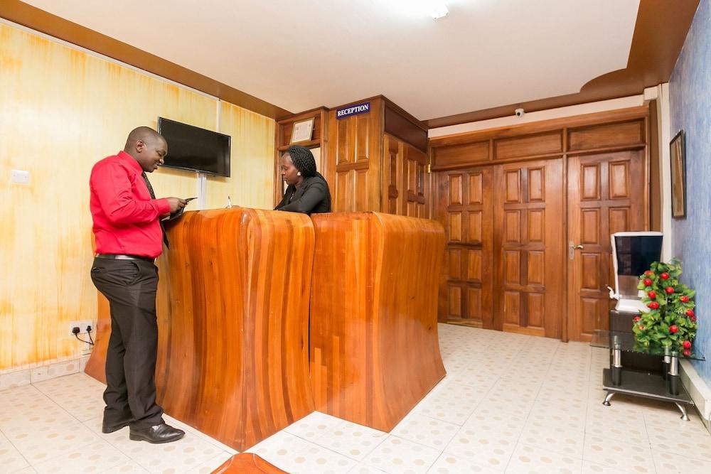 Upperhill Blueberry Hotel Nairobi Exterior photo
